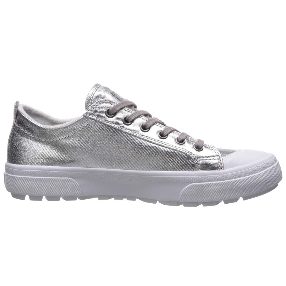 ‼️SOLD‼️UGG Aries Metallic Sneaker - Picture 4 of 8